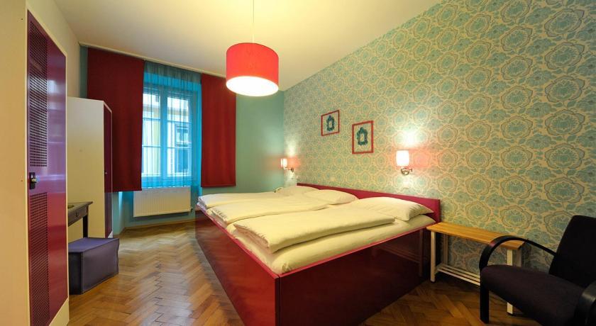 Erlebnis Post - Stadthotel Mit Eigenart Spittal an der Drau Exterior photo