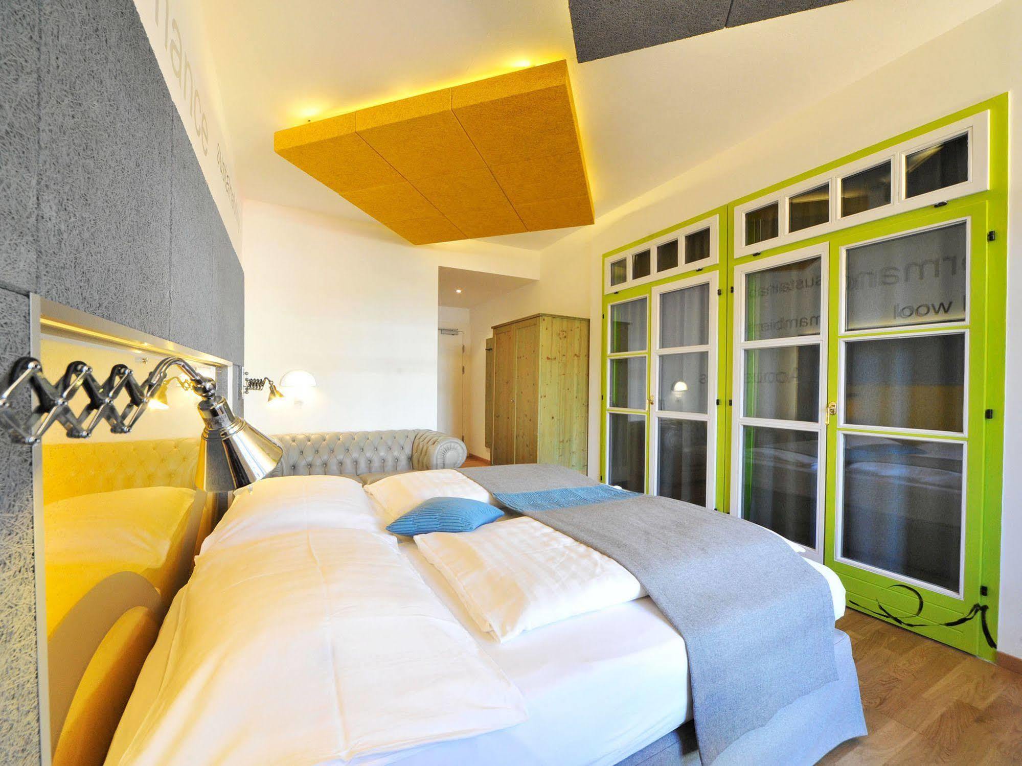 Erlebnis Post - Stadthotel Mit Eigenart Spittal an der Drau Exterior photo
